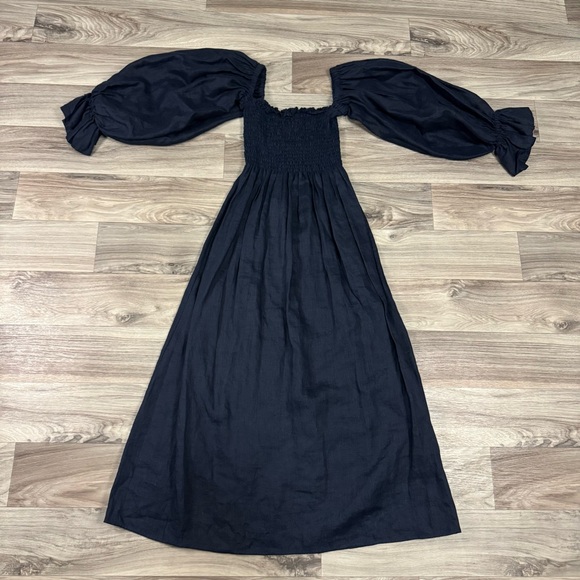 Sleeper Dresses & Skirts - Sleeper Atlanta Linen Midi Dress in Navy Blue Size Large